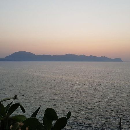 Stanze Del Mare Bed & Breakfast Balestrate ภายนอก รูปภาพ