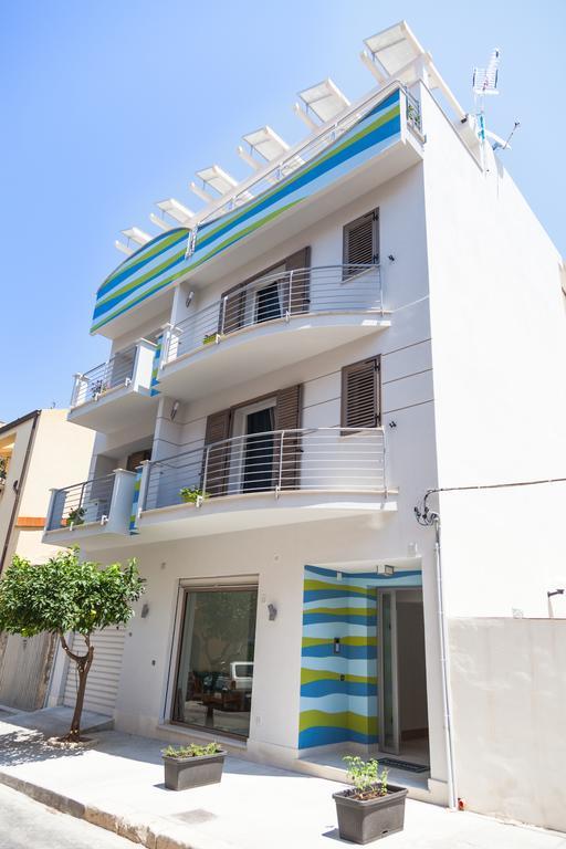 Stanze Del Mare Bed & Breakfast Balestrate ภายนอก รูปภาพ