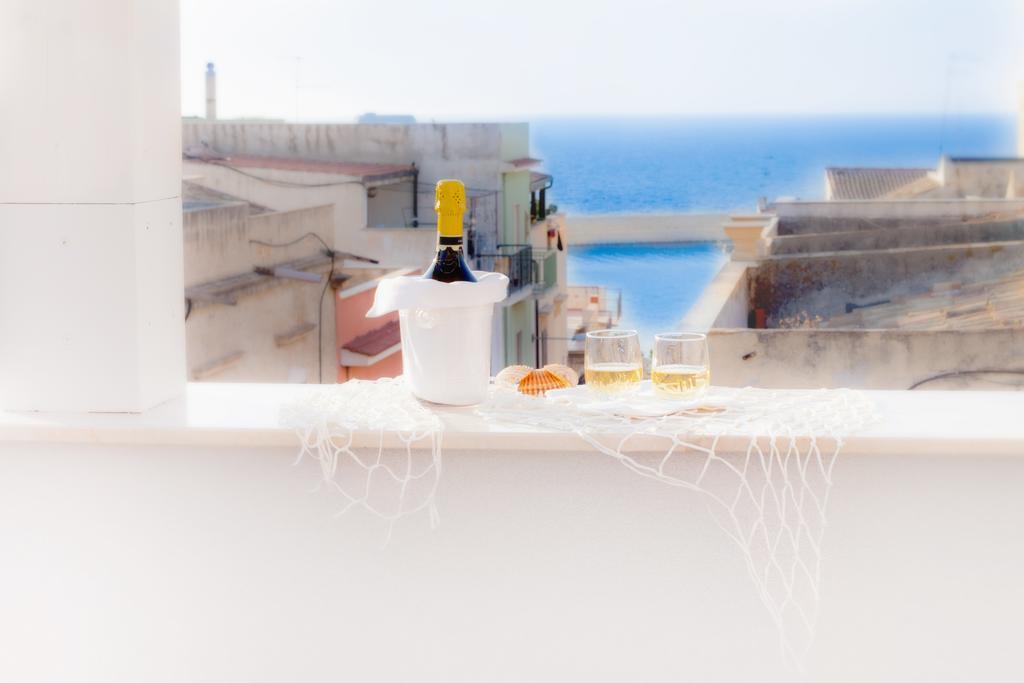 Stanze Del Mare Bed & Breakfast Balestrate ภายนอก รูปภาพ