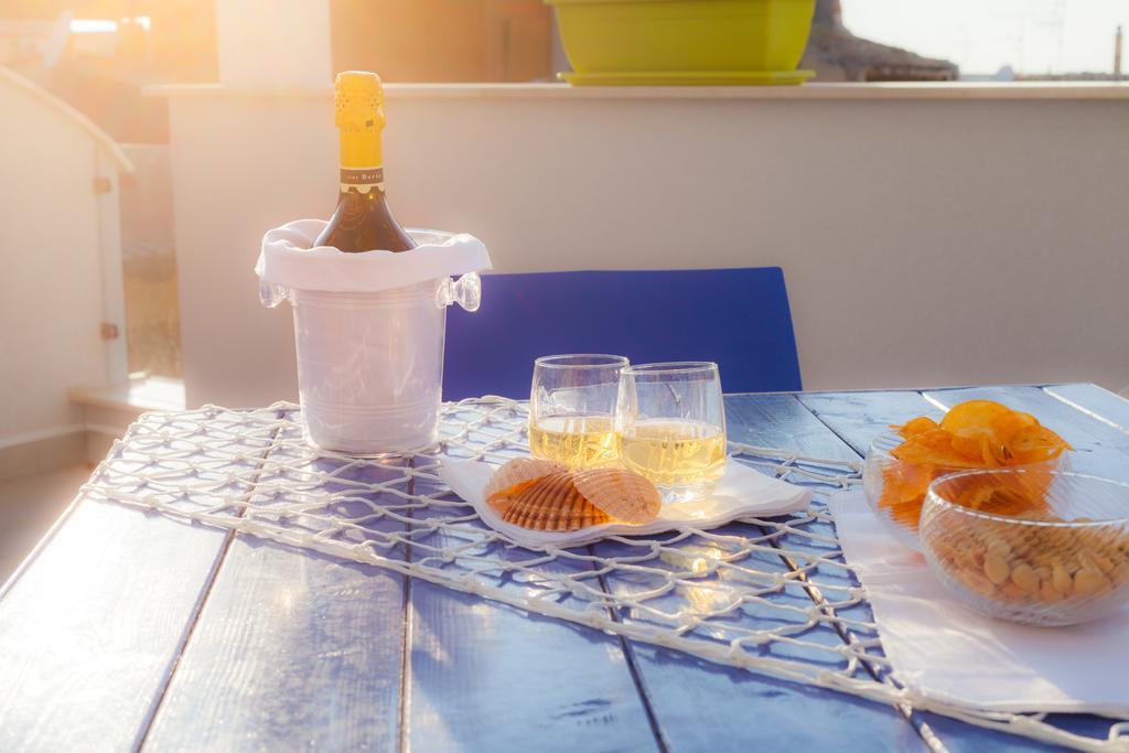 Stanze Del Mare Bed & Breakfast Balestrate ภายนอก รูปภาพ