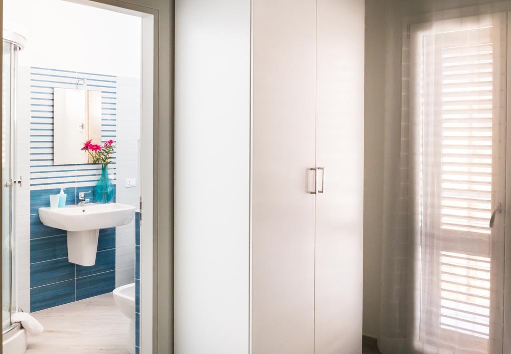 Stanze Del Mare Bed & Breakfast Balestrate ห้อง รูปภาพ