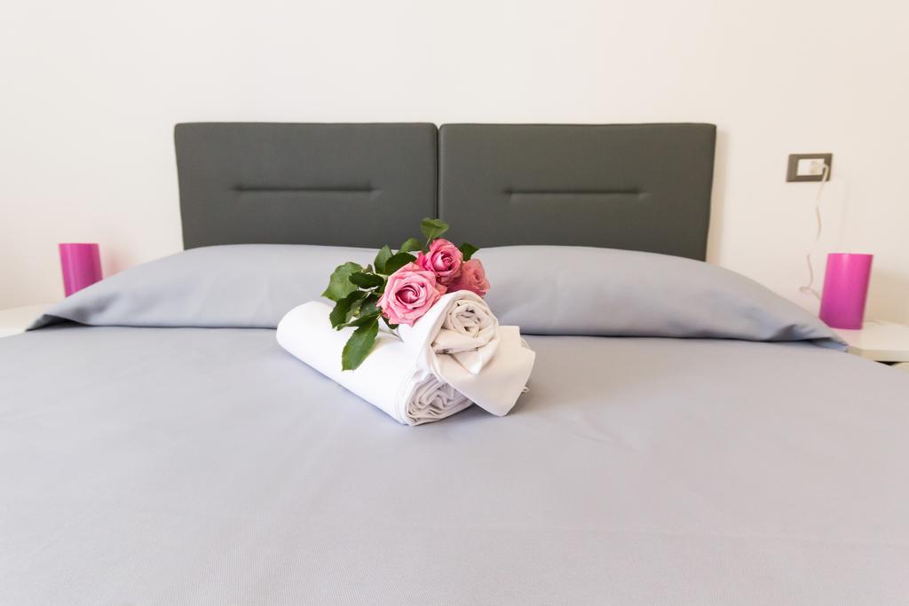 Stanze Del Mare Bed & Breakfast Balestrate ห้อง รูปภาพ