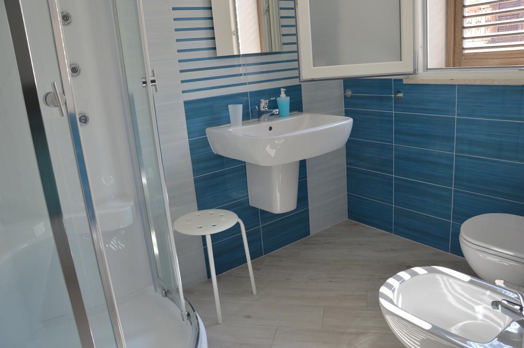 Stanze Del Mare Bed & Breakfast Balestrate ห้อง รูปภาพ