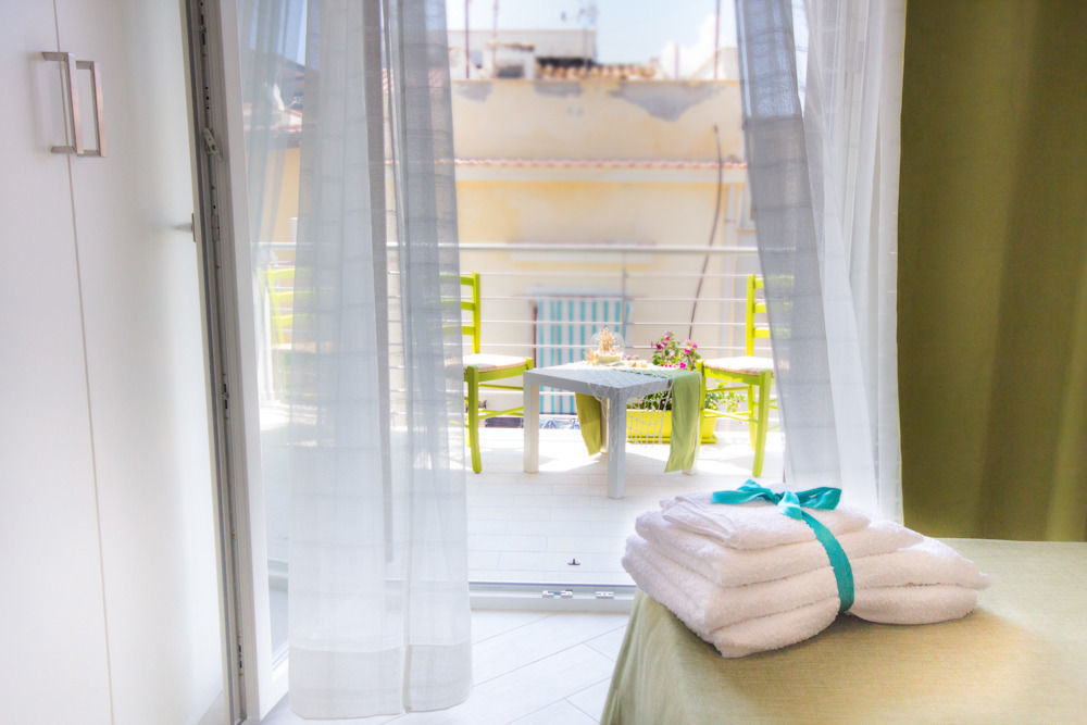 Stanze Del Mare Bed & Breakfast Balestrate ภายนอก รูปภาพ